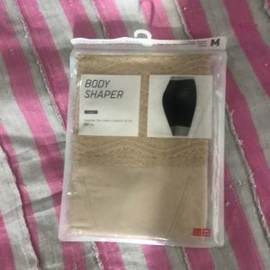 Nude Uniqlo body shaper shorts -NEW
